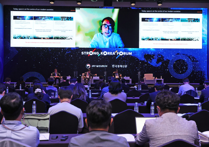 Airbus Vice President Laurent Jaffart speaks at the STRONG Korea Forum on May 25. He also serves as the Head of Strategy, Corporate and New Business Development Space Systems at Airbus Defence and Space.
