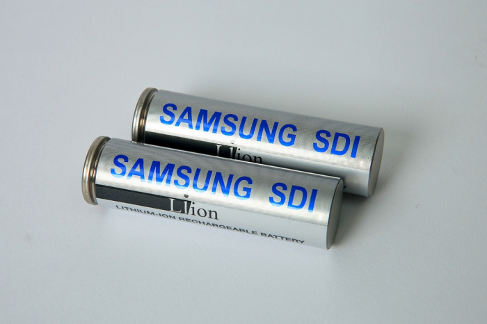 Samsung　SDI's　cylindrical　batteries