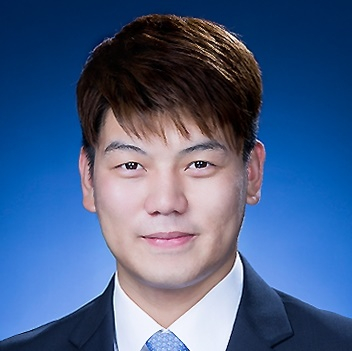 Yoon-Sang　Koh　is　a　Korea　Economic　Daily　reporter
