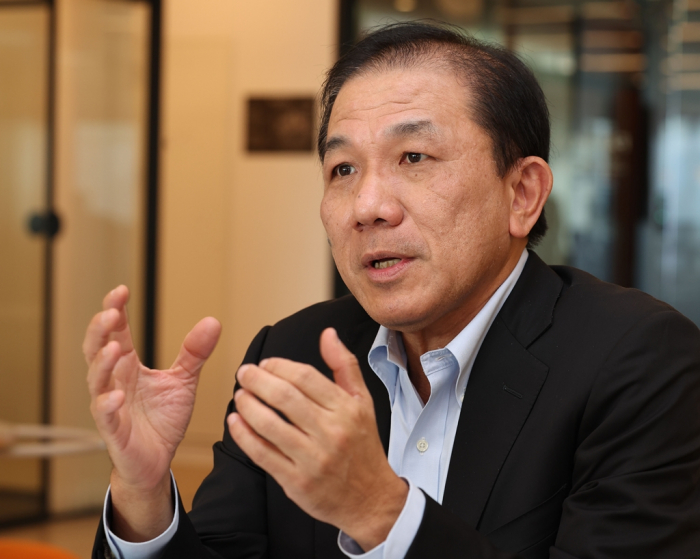 Vertex　Holdings　CEO　Chua　Kee　Lock　speaks　to　The　Korea　Economic　Daily　in　an　interview　on　June　17,　2022　in　Seoul