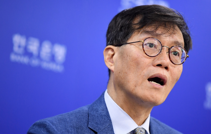 BOK　Governor　Rhee　Chang-yong　speaks　to　the　press　on　June　21,　2022　(Courtesy　of　Yonhap)