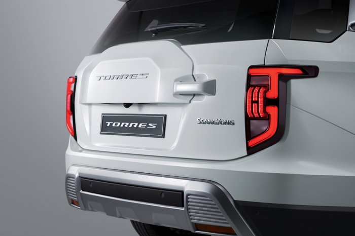 Ssangyong　Motor's　new　mid-size　SUV　Torres