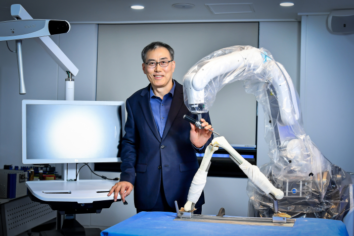 Curexo CEO Lee Jae-jun
