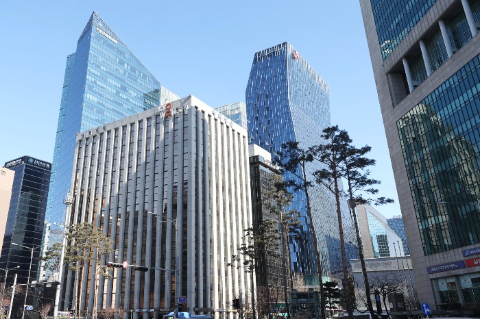 Central　Business　District　(CBD)　of　Seoul
