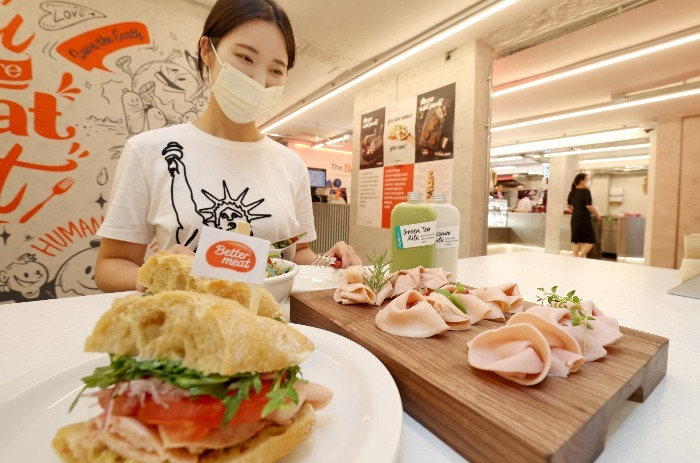 Better　Meat　pop-up　store　in　Gangnam　District　of　Seoul,　South　Korea 