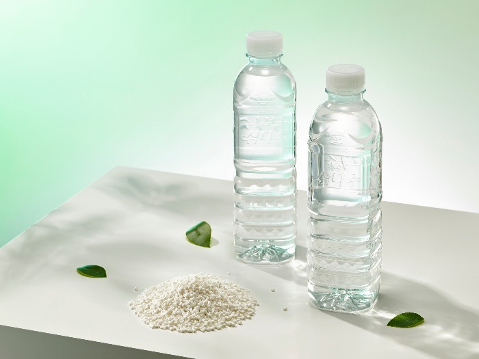 SK　Chemicals'　chemically　recycled　PET　bottles