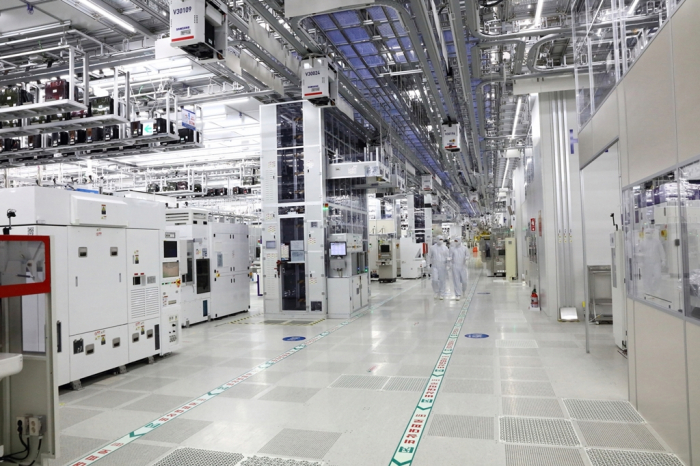 Samsung Electronics' semiconductor factory in South Korea (Courtesy of Samsung)