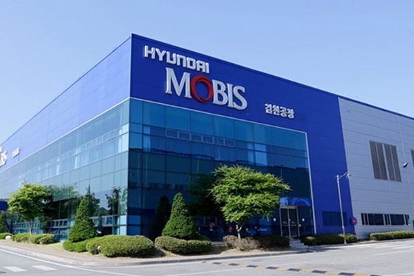 Hyundai Mobis to spin off parts, module units amid revamp talks