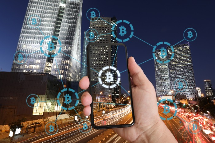 The hiring frenzy by South Korea's major crypto exchange operators is thanks to the companies' diversification