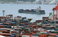 Korea’s record trade deficit adds to downturn concerns