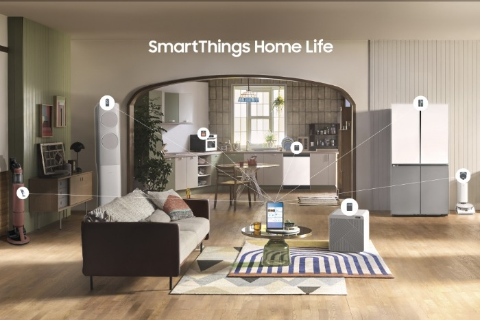 SmartThings　enables　users　to　manage　different　products　on　a　single　app　(Courtesy　of　Samsung　Electronics)