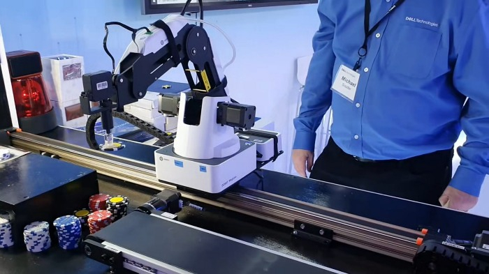 US tech company has been using a private 5G network for interlocking Vision AI with robotics