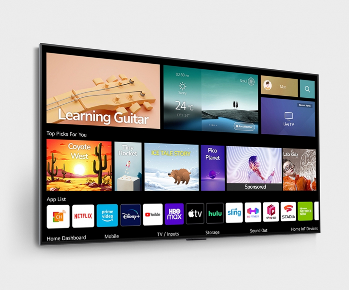 LG　Electronics'　77-inch　smart　OLED　TV　equipped　with　its　WebOS　platform