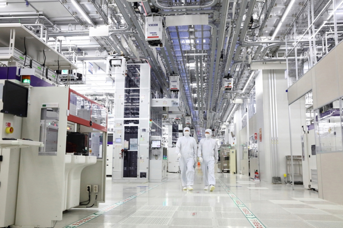 Samsung's　Line　1　at　its　Pyeongtaek　Campus