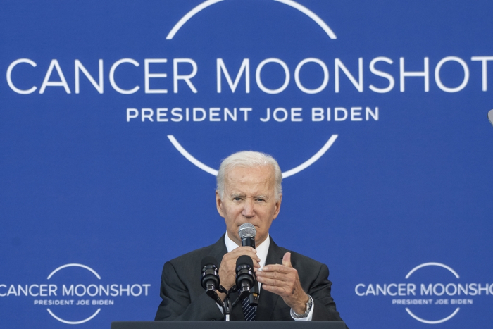 US　President　Joe　Biden　speaks　on　the　cancer　moonshot　initiative　at　the　John　F.　Kennedy　Library　and　Museum　in　Boston　on　Sept.　12,　2022