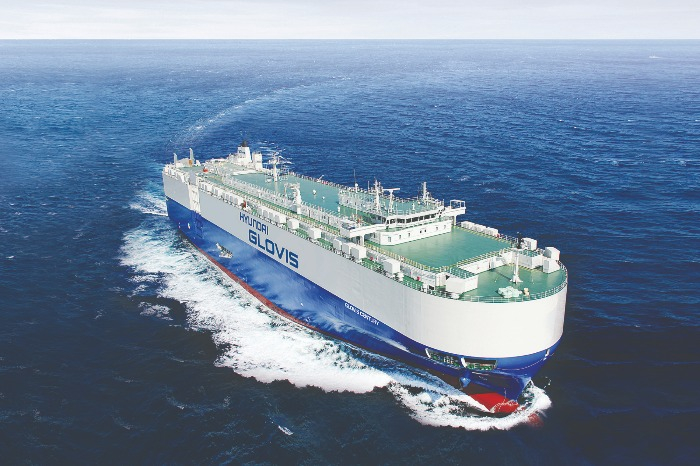 Glovis　Century,　a　Hyundai　Glovis　Pure　Car　and　Truck　Carrier　(PCTC)　vessel　(Courtesy　of　Hyundai　Glovis)