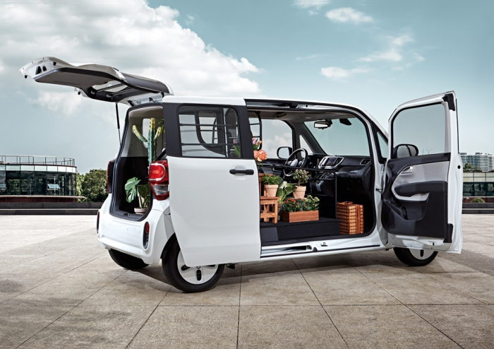 Kia's purpose-built vehicle, which is based on its one-seat Ray minivan