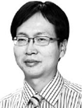 Korea Economic Daily editorial writer Byung-Yun Yoo