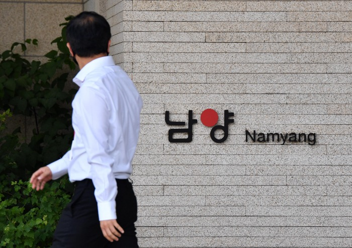Namyang　shares　have　tumbled　by　almost　half　off　their　four-year　high　of　813,000　won　hit　in　July　of　last　year,