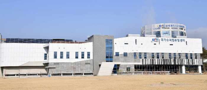 South　Korea's　national　supercomputing　center　run　by　the　KISTI 