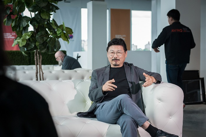 Naver　Cloud　co-CEO　Park　Won-ki　during　an　interview　in　New　York　City　in　October,　2022 