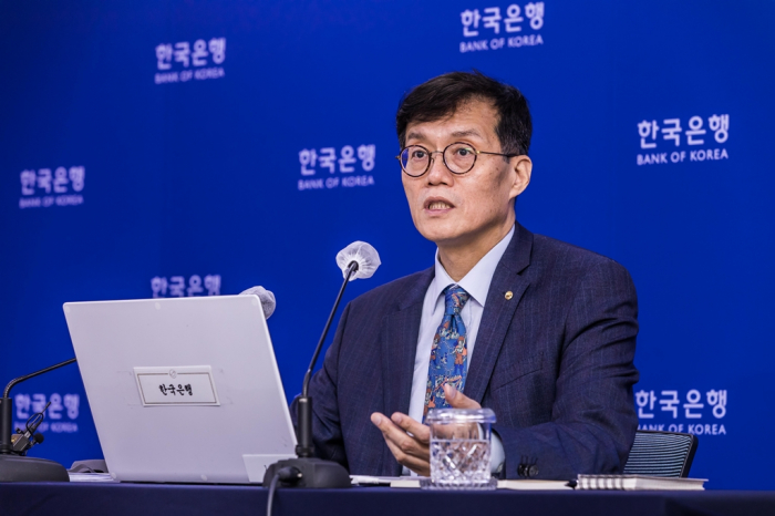 BOK Governor Rhee Chang-yong speaks to press on Aug. 25, 2022
