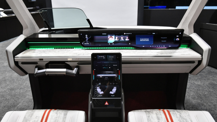 Hyundai Mobis and Luxsoft have developed a new in-vehicle infotainment system for future mobility vehicles