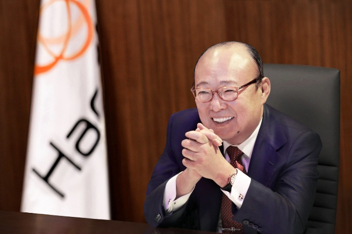 Hanwha　Group　Chairman　and　CEO　Kim　Seung-youn