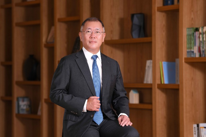 Hyundai　Motor　Group　Chairman　Chung　Euisun　marked　the　second　anniversary　since　he　took　the　helm　of　the　group