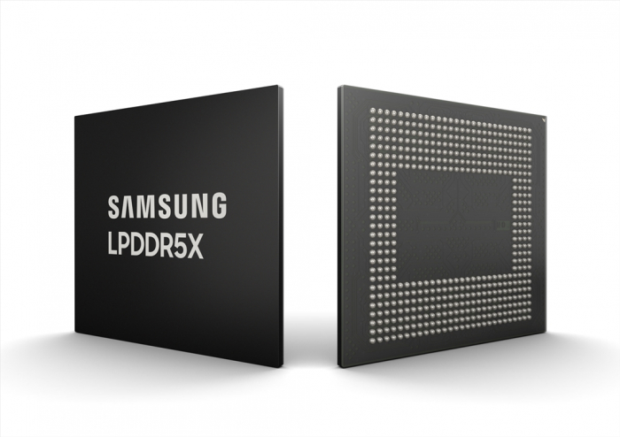Samsung Electronics' LPDDR5X DRAM chips