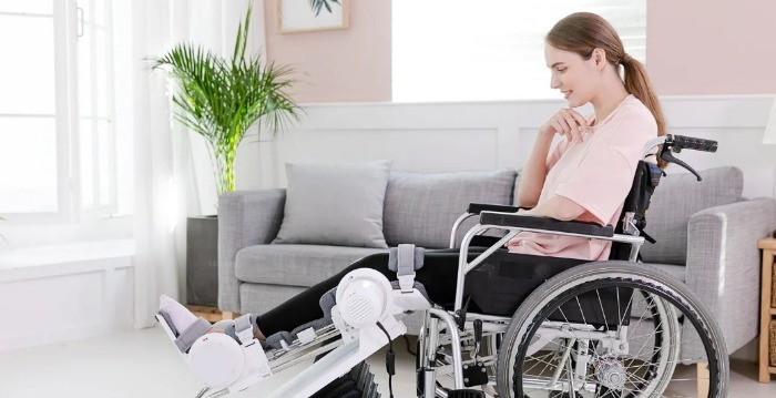 H　Robotics　combines　the　use　of　rehabilitation　robots　with　IoT　technology　(Courtesy　of　H　Robotics)