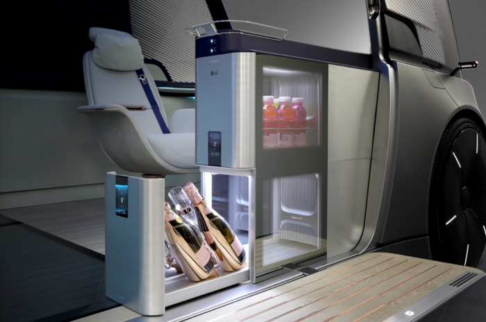 Inside the Omnipod, LG Electronics' self-driving concept car