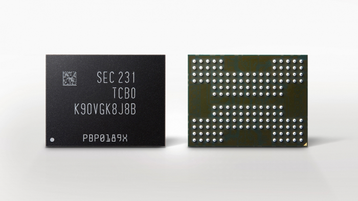 Samsung's　latest　eighth-generation　V-NAND　chips