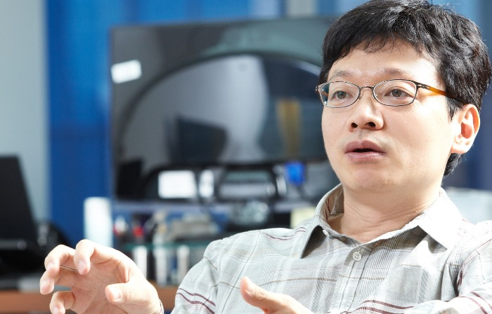 Smilegate　Holdings　CVO　Kwon　Hyuk-bin　founded　the　game　company　in　2002