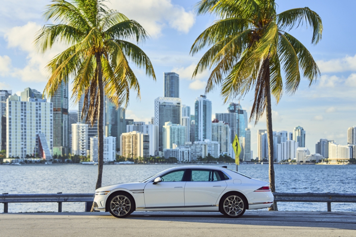 Hyundai’s Genesis G90