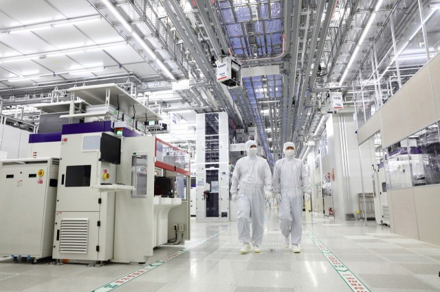 Samsung　Electronics'　chipmaking　facilities　in　Pyeongtaek,　Gyeonggi　Province　(Courtesy　of　Yonhap　News)