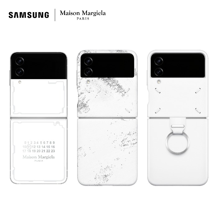 Samsung　Electronics　collaborated　with　French　luxury　house　Maison　Margiela　to　launch　a　special　edition　Galaxy　Z　Flip　4　(Courtesy　of　Samsung　Electronics)