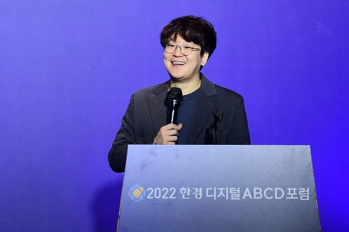 Founder　and　CEO　of　Sandbox　Network　Lee　Pil-sung　at　this　year's　Hankyung　Digital　ABCD　Forum