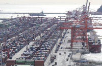 Korea exports dip for 2nd month, growth slows to 1-year low