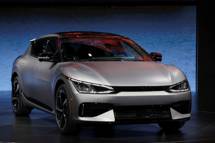The KIA EV6 unveiled during the press day at the Los Angeles Auto Show, in Los Angeles, California on Nov. 17, 2022 (Courtesy of Reuters, Yonhap)