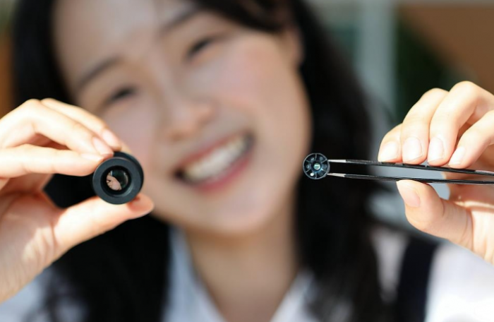 LG Innotek unveils plastic-glass lenses for self-driving car camera modules
