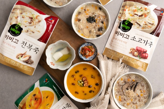 Korean　porridge　products　from　Bibigo,　CJ　CheilJedang's　flagship　food　brand　(Courtesy　of　CJ)