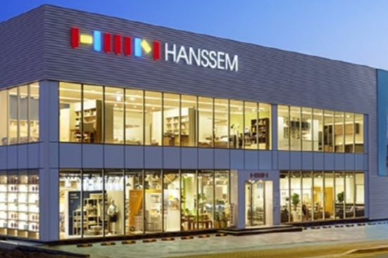 A　Hanssem　store　(Courtesy　of　Hanssem)
