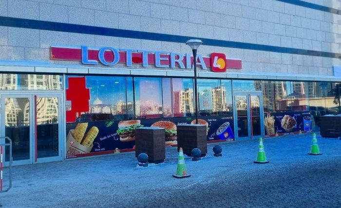  Lotteria's　third　restaurant　in　Mongolia