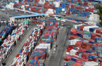 Korea October current account surplus tumbles as exports slide