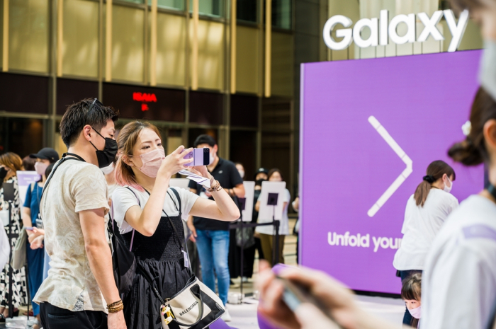Samsung　holds　a　Galaxy　smartphone　promotional　event　in　Tokyo