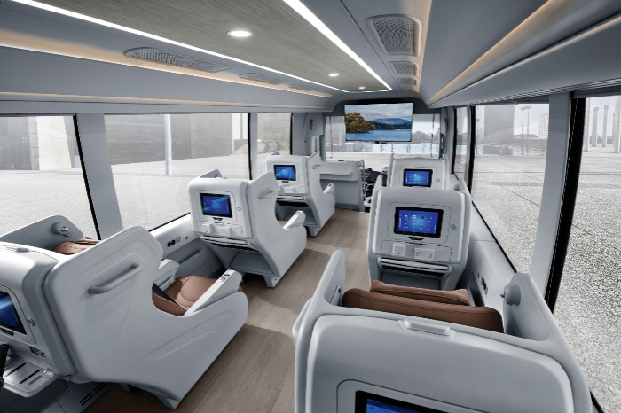Hyundai Motor's Universe Mobile Office