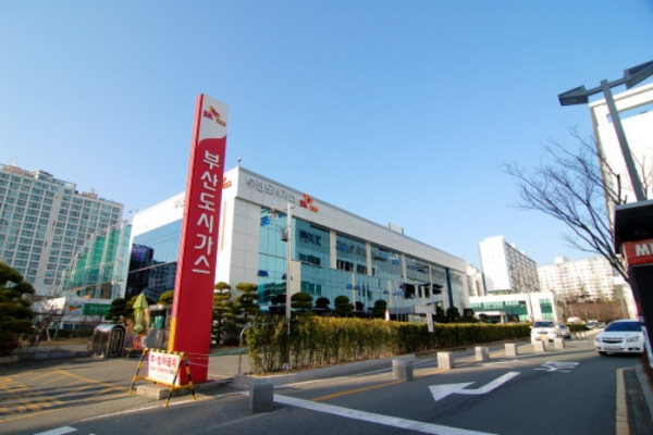 Busan　City　Gas,　a　wholly　owned　subsidiary　of　SK　E&S