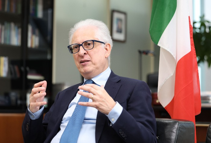 Ambassador Failla during an interview with The Korea Economic Daily on Dec. 17