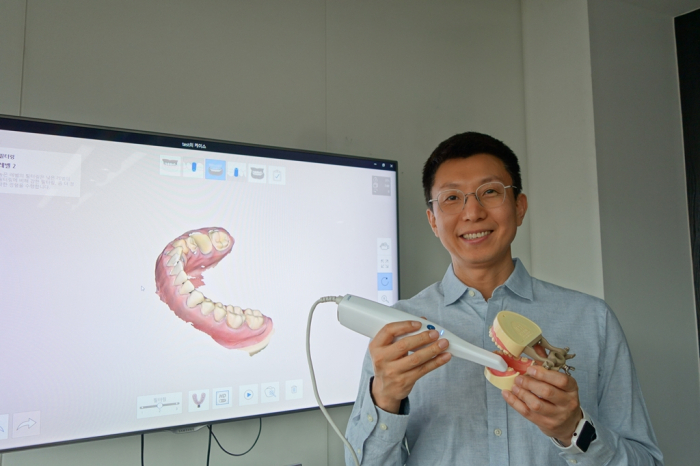 Medit founder Minho Chang discusses the company's 3D dental scanner